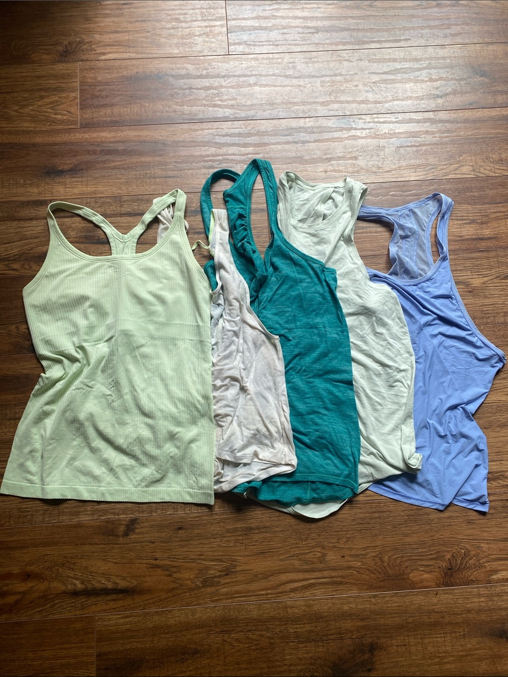Lululemon Tank Top/ workout Bundle